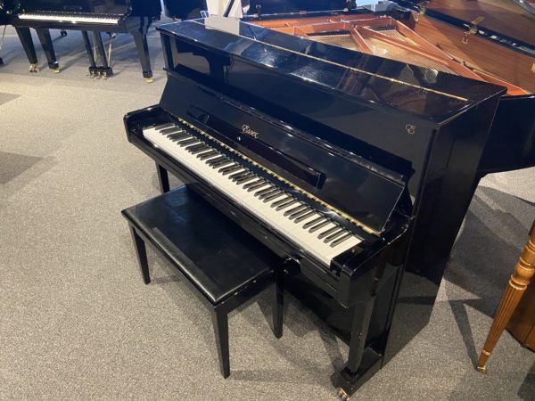 Essex EUP116 USED upright piano right side view