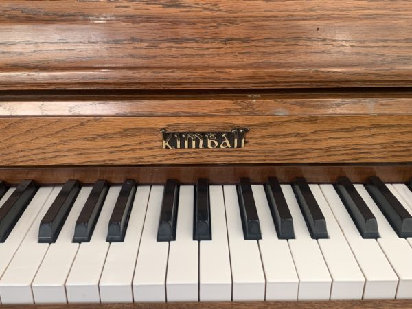 Kimball 415R Piano Keys View