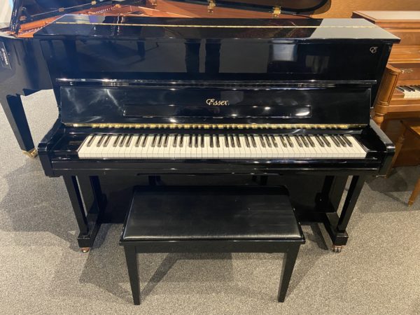 USED Essex EUP116 upright piano front view