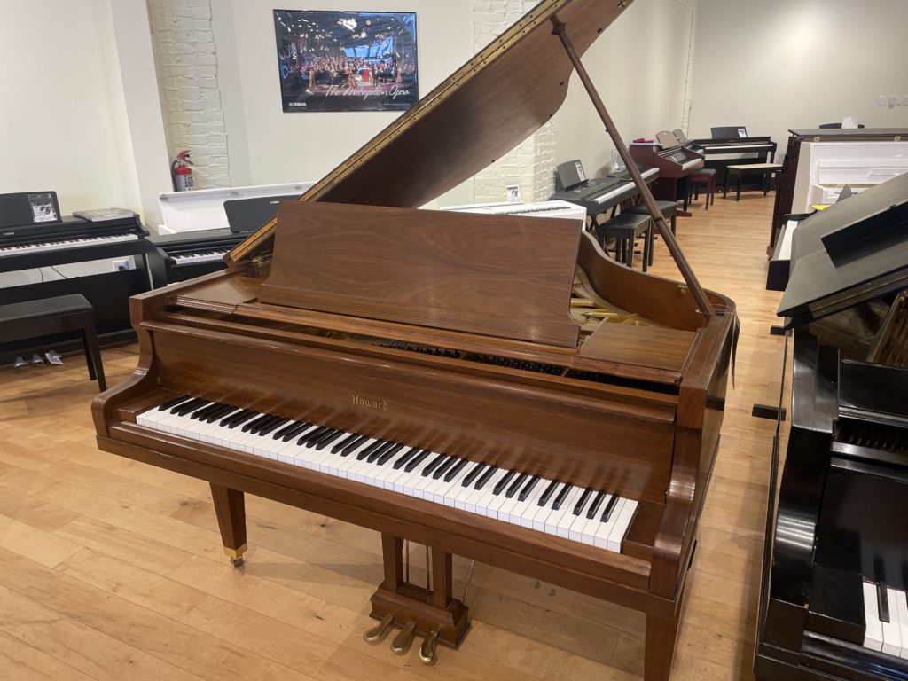 Howard No. 550 Piano Front View