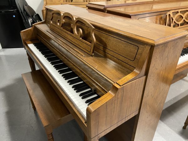 Kawai 502-M used upright piano right side view
