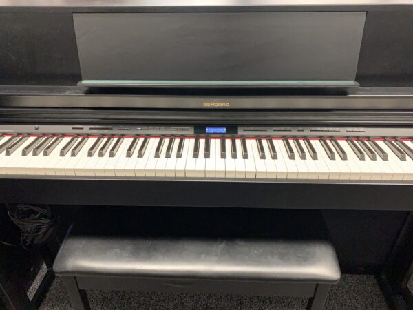 Roland LX7 Piano Front View