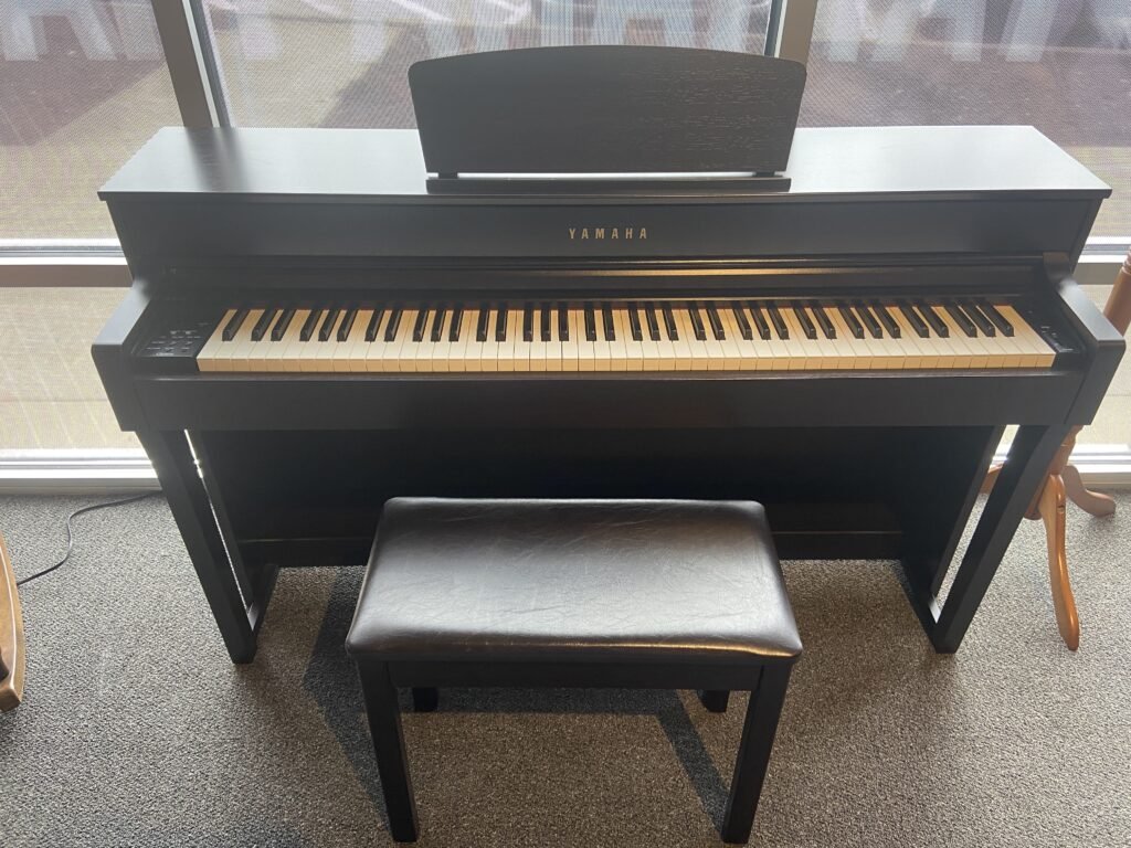 USED Yamaha CLP635R Clavinova digital piano - front view