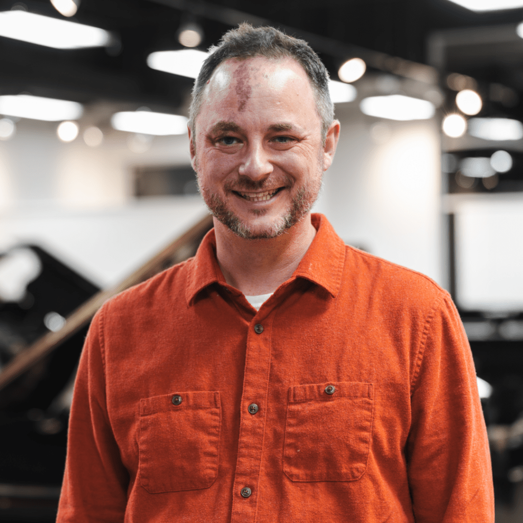 Headshot of Mike Loretto at Solich Piano Pittsburgh
