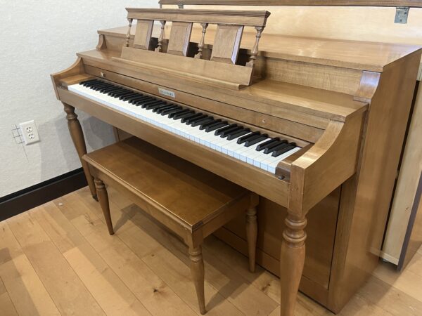 Baldwin Spinet Side View