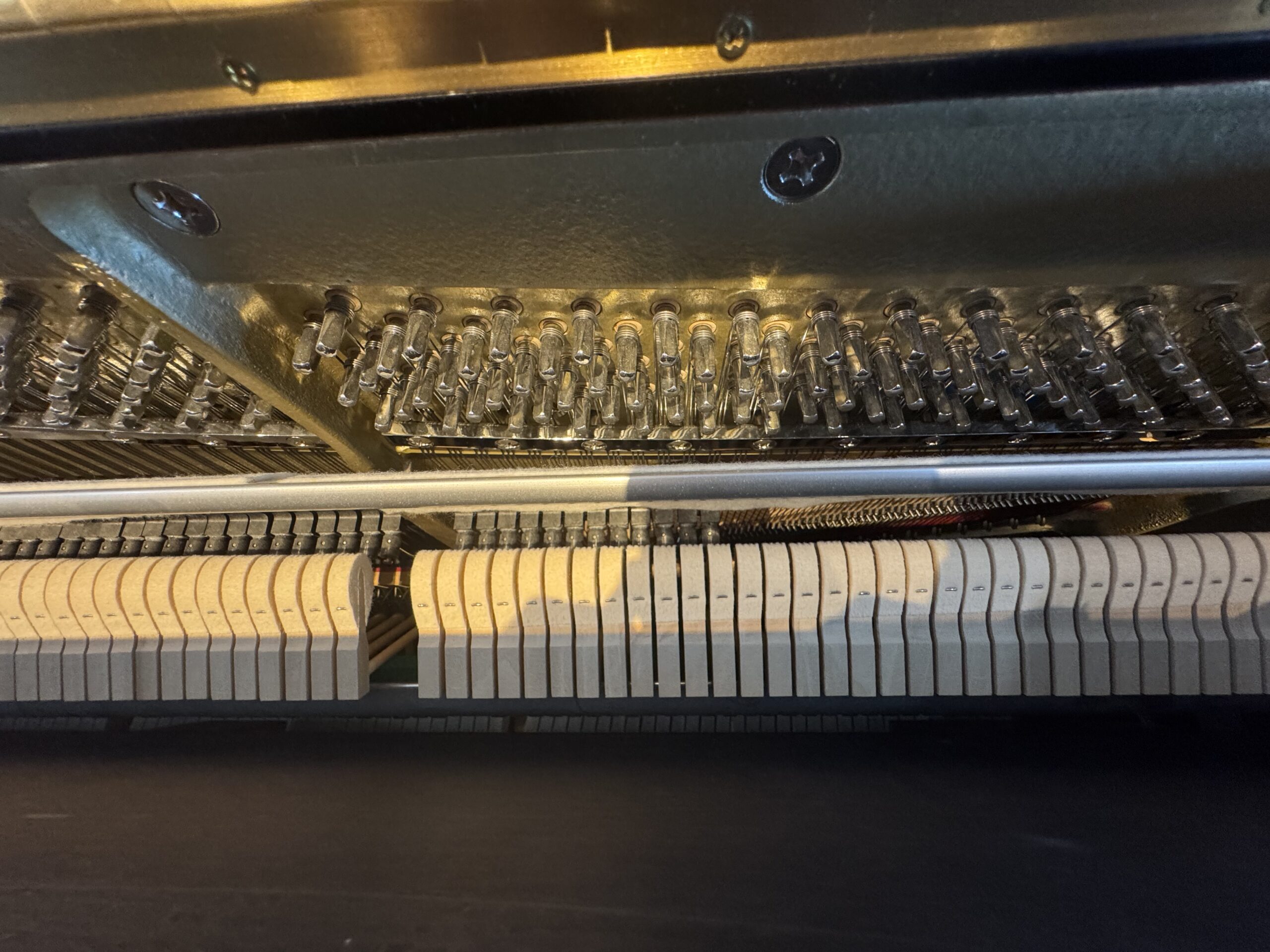 Kawai-K3-2568421-Hammers-and-Strings