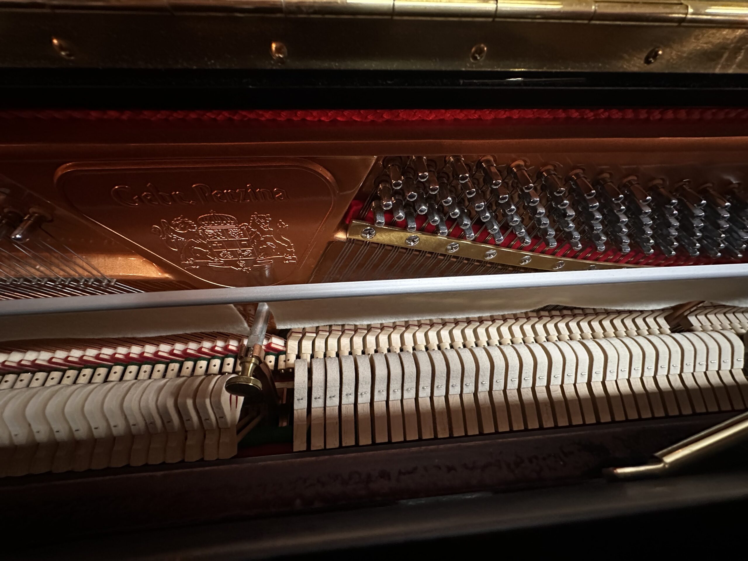 Perzina-GP-129-7784524-Hammers