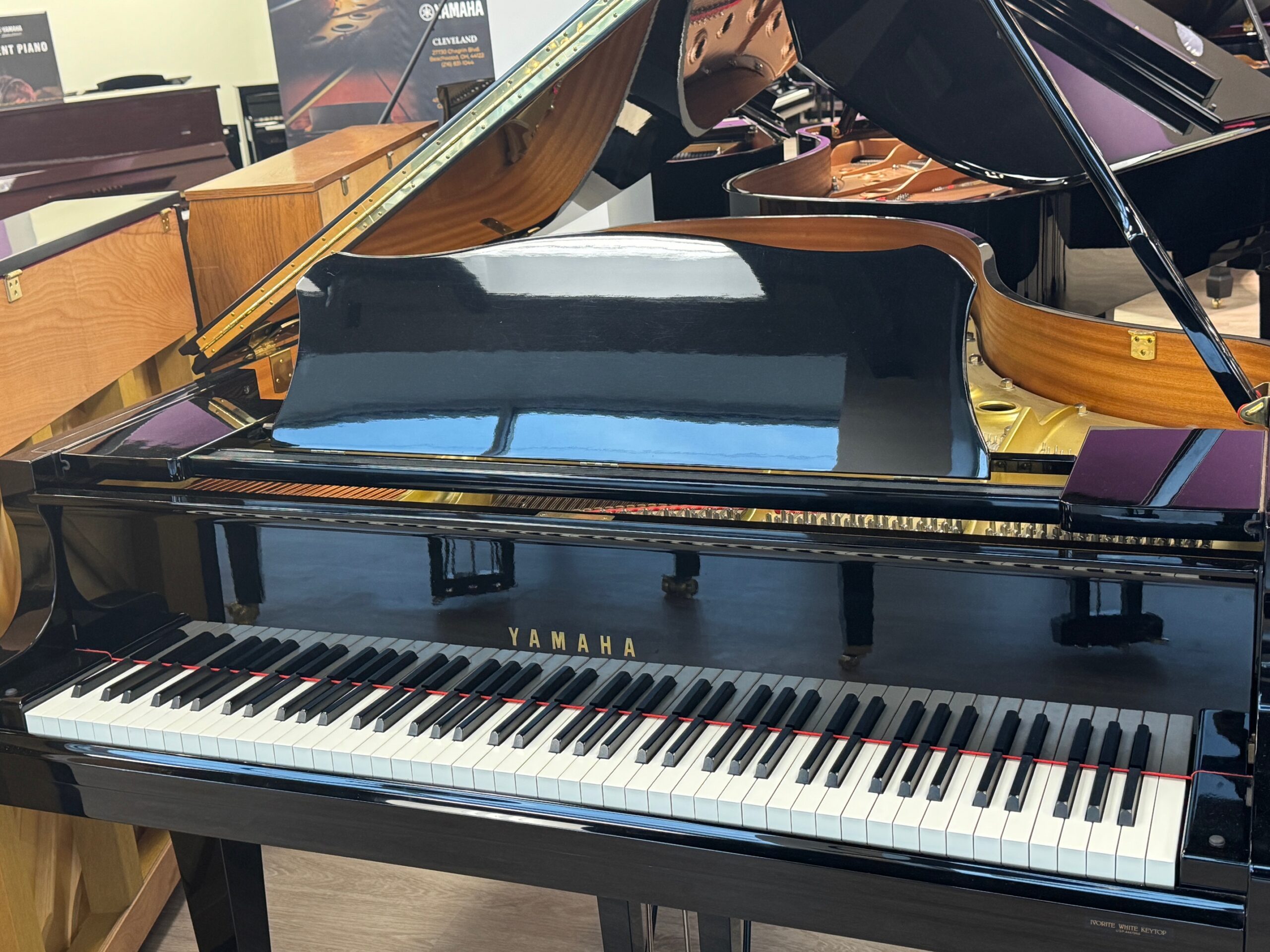 solich-piano-cleveland-yamaha-c5f-music-rack