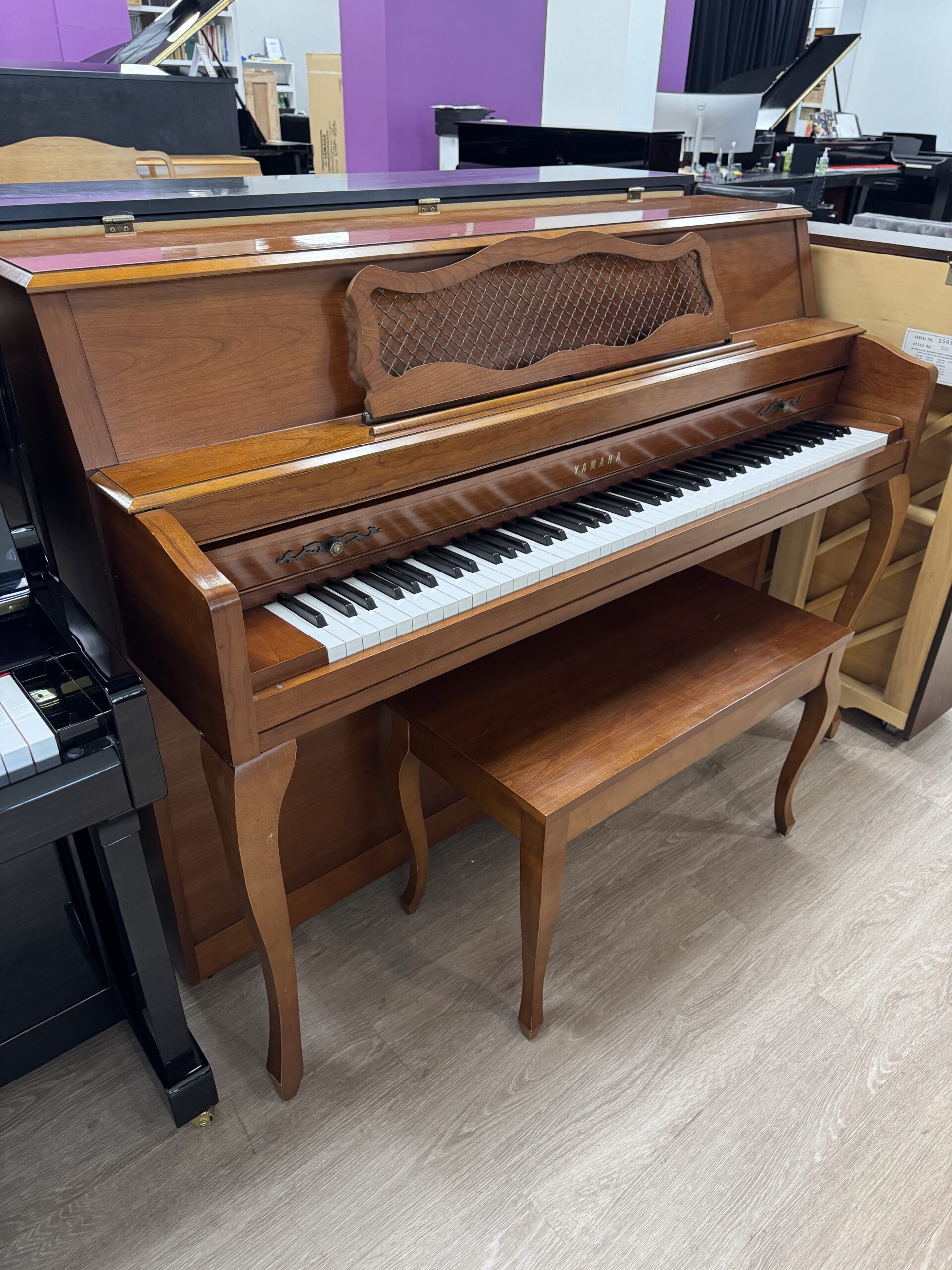 Solich-Piano-Cleveland-Yamaha-M305-Side-View