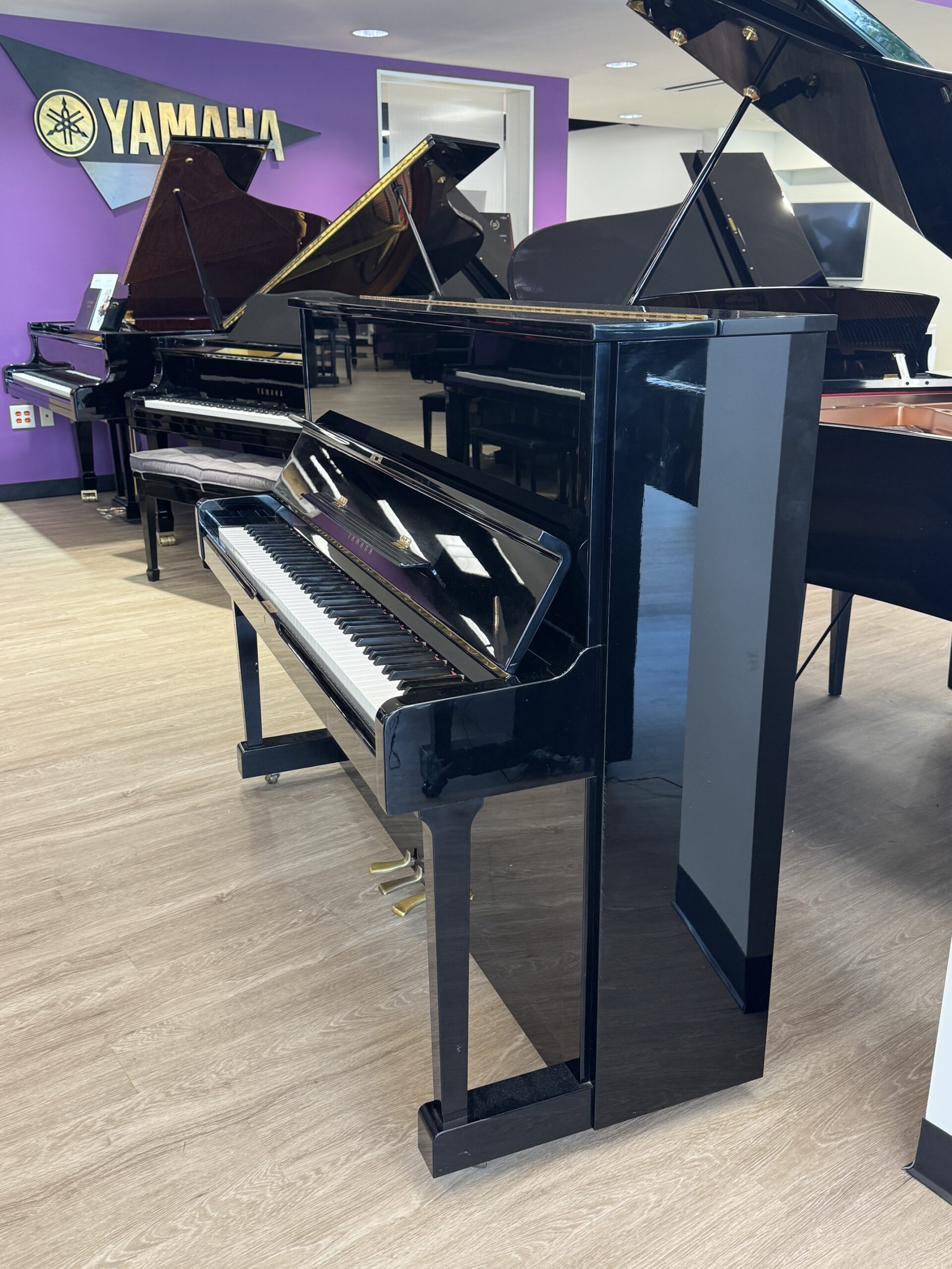 Solich-Piano-Cleveland-Yamaha-U1E-Right-Side
