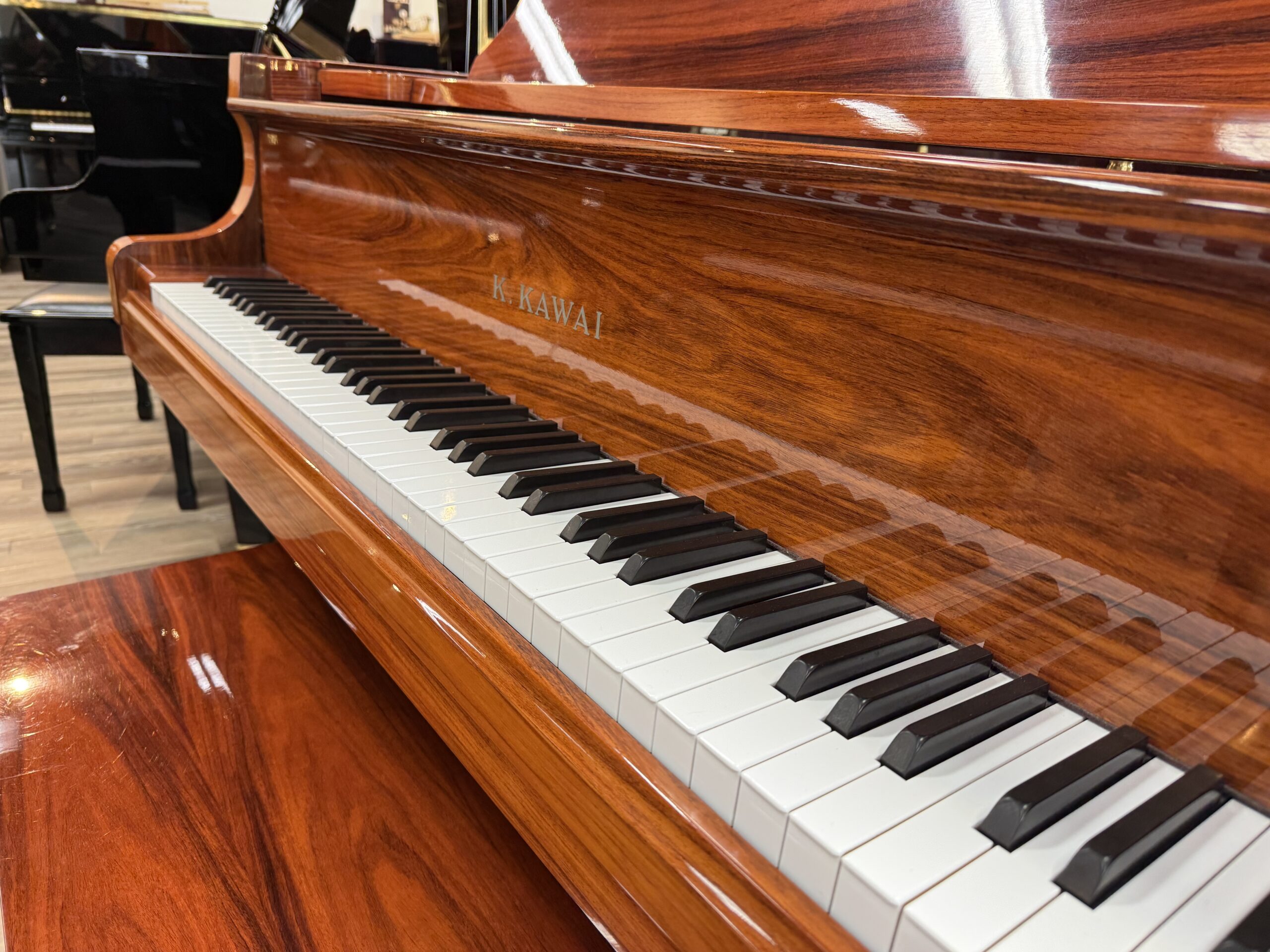 Kawai KG2A Grand Mahogany 1995 - Keys Kawai KG2A Grand Mahogany 1995 - Keys